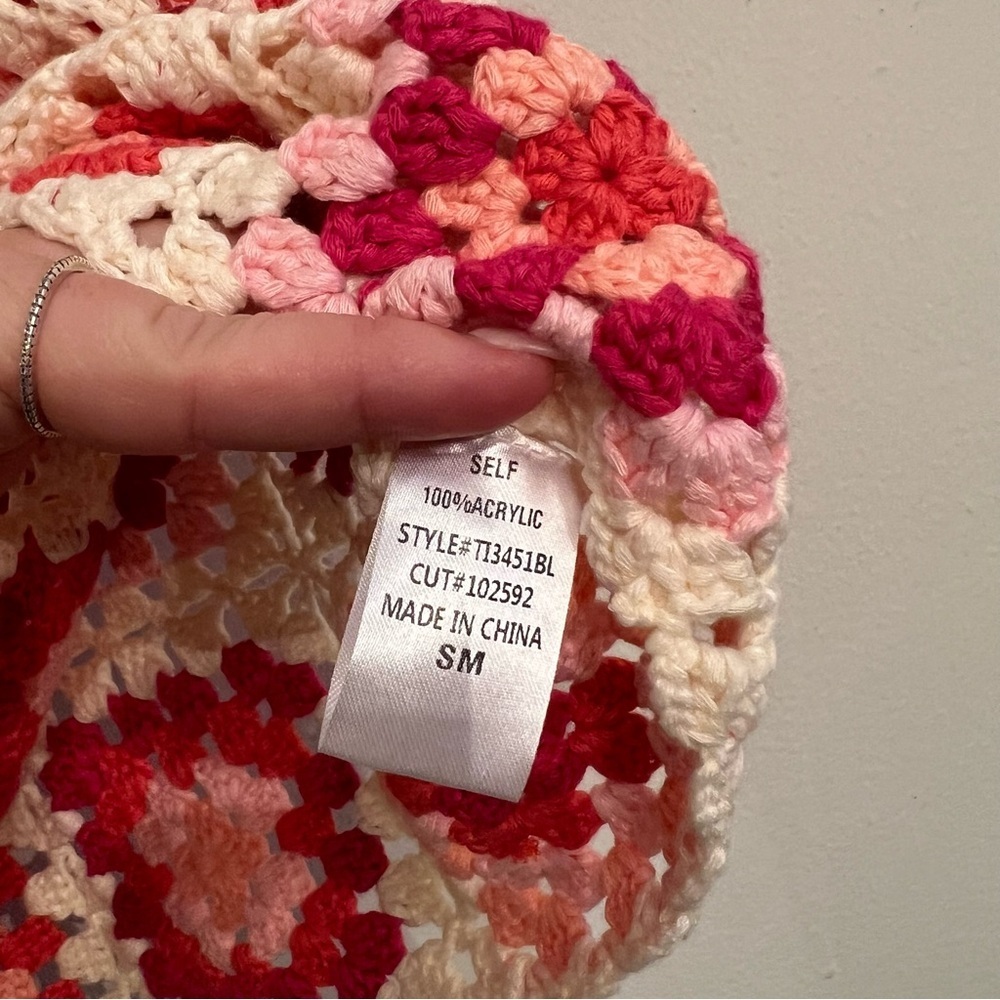 Fore Crochet Tank - Picture 3 of 3